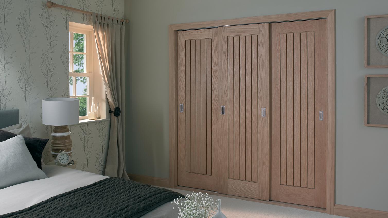 Dordogne oak sliding wardrobe doors