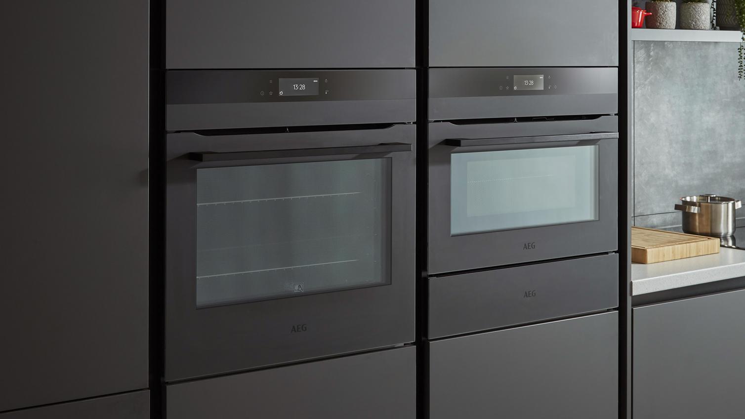 AEG Steam Crisp Single Oven, Compact Oven With Microwave and Two Warming Drawers Closed