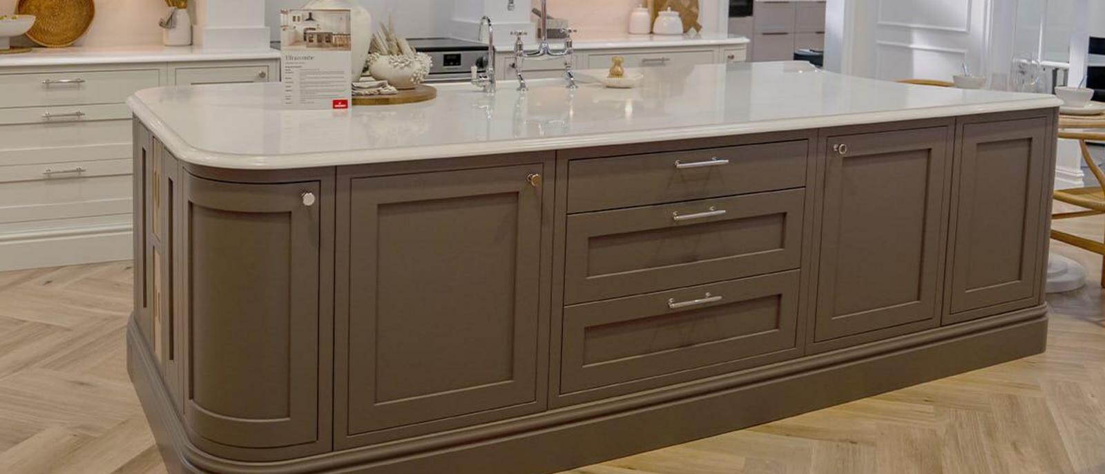 Truffle shaker classic timber kitchen