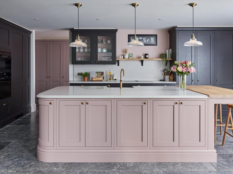 Emma's new kitchen, with pink island and black cabinetry