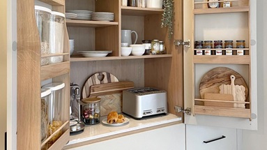 Kitchen Corner Storage Solutions | Kitchen Ideas | Howdens
