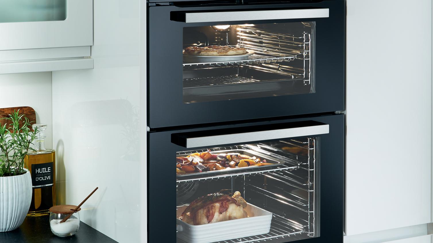 Lamona touch control double multi-function oven