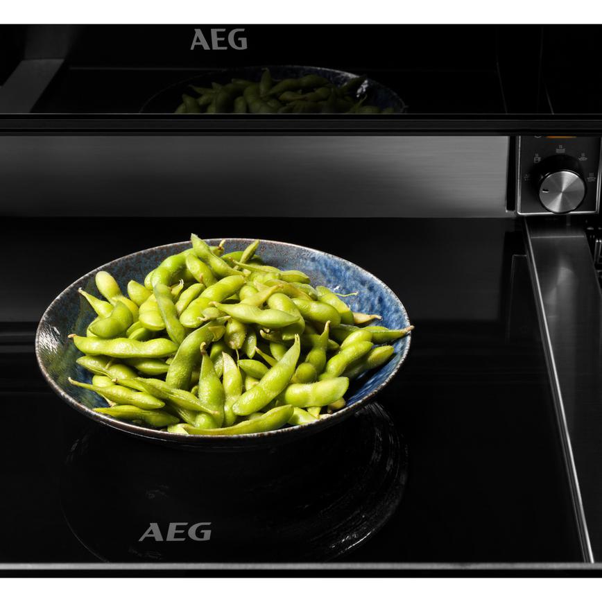 AEG KDE911424B Warming Drawer Plates Bowl of Beans