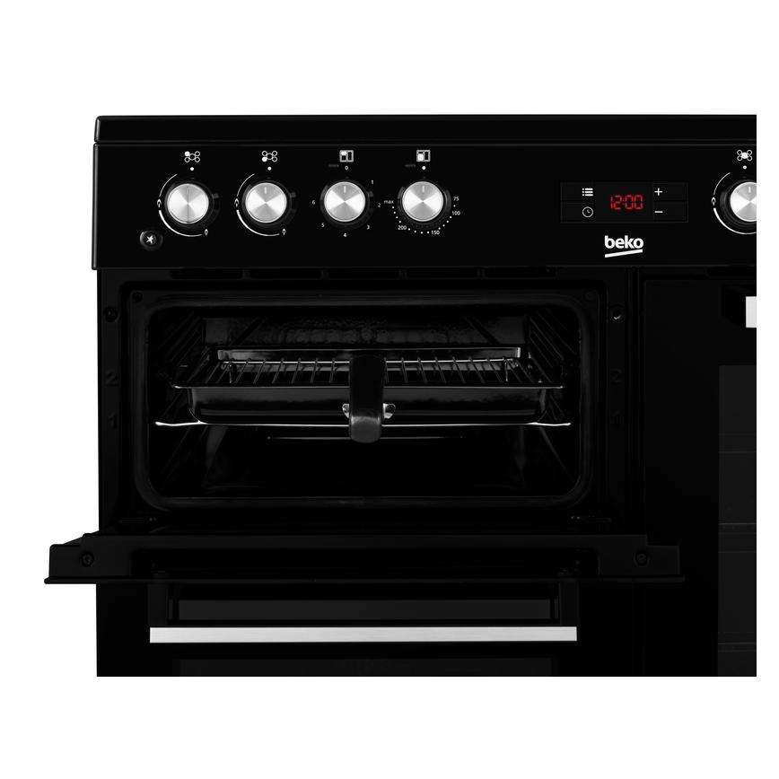Beko KDVF90K 90cm Dual Fuel Black Range Cooker Inside of the grill