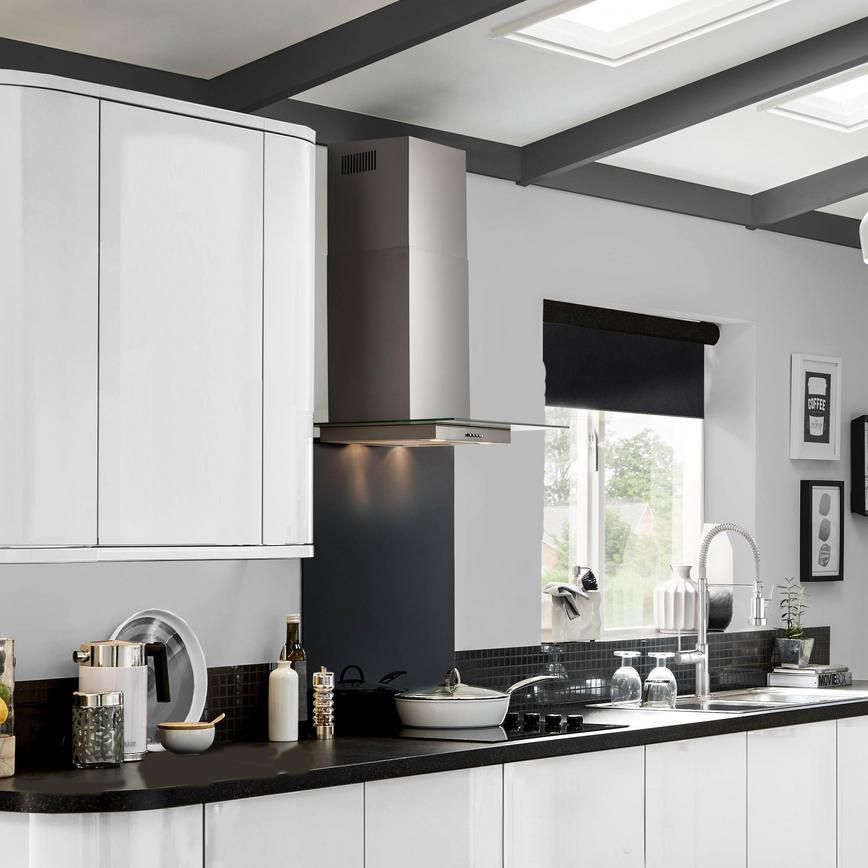 Lamona LAM2550 Stainless Steel Chimney Cooker Hood in a Gloss White Kitchen