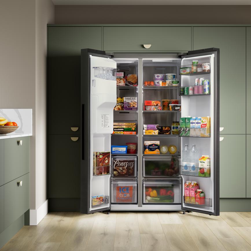 Black 91cm Side-By-Side Frost Free Fridge Freezer Door Open