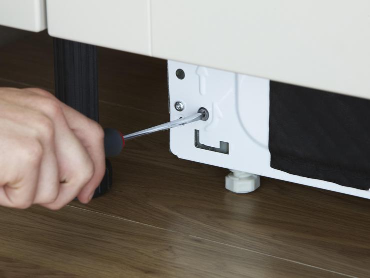 Lamona Eco Deluxe Fully Integrated Dishwasher - Adjustable Rear Feet From Front