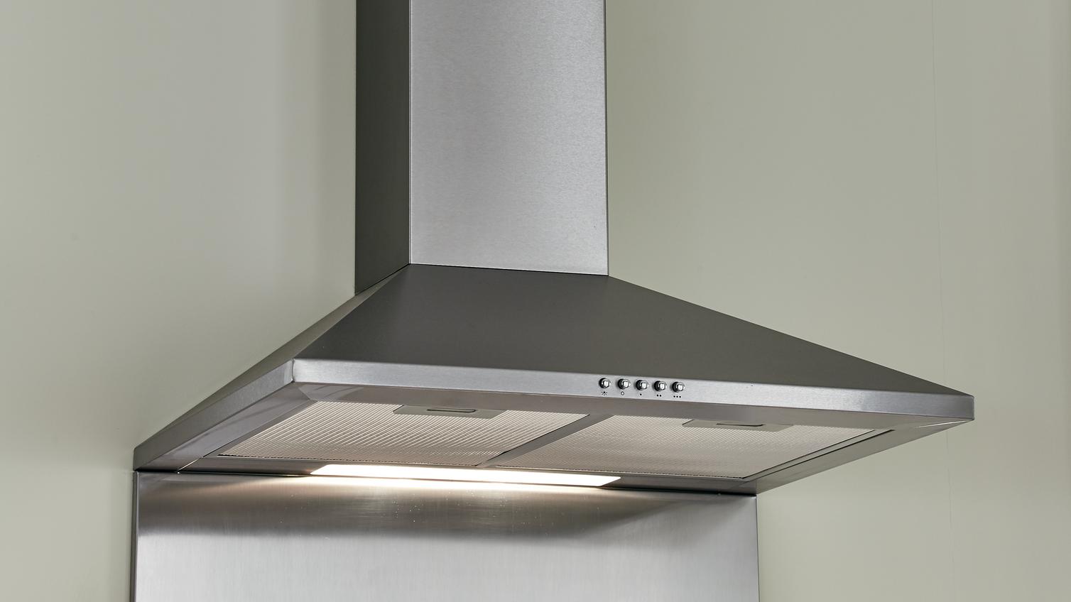 Lamona Stainless Steel 60cm Chimney Extractor