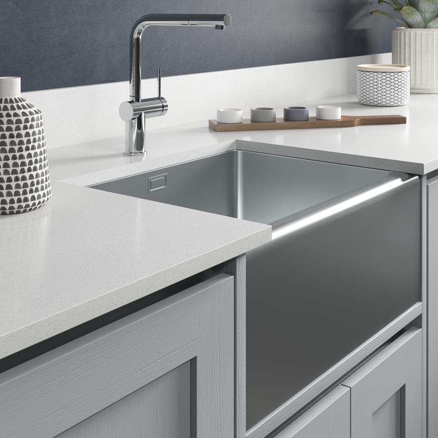 Sennen Angled Pull Out Chrome Tap