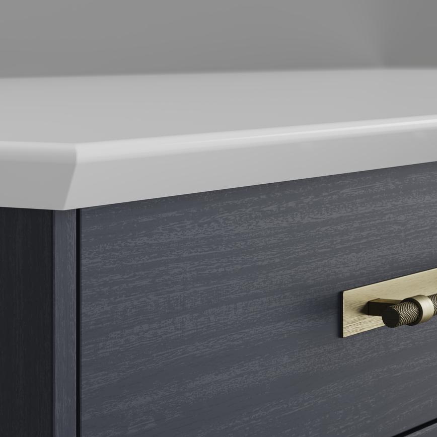 Iconic White Quartz 30mm Shark Nose Worktop