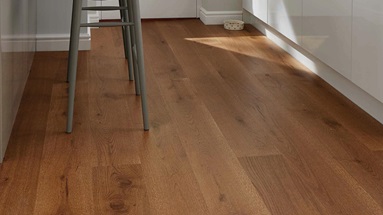 Howdens Real Chestnut Oak Single Plank (W180mm)