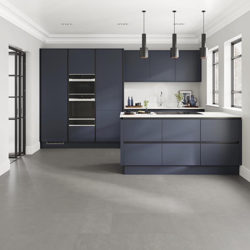 Karndean Korlok Urban Grey Main Set Shot