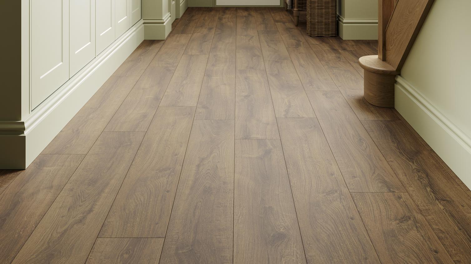 O&G Auburn Oak 12mm Laminate Hallway