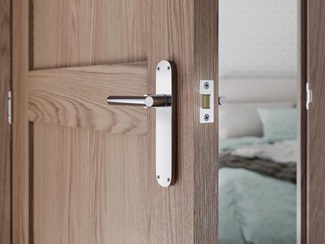 Pre-finished 4 Panel Shaker Oak