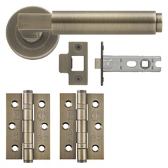 Runda Antique Brass Lever on Rose Door Handle Pack