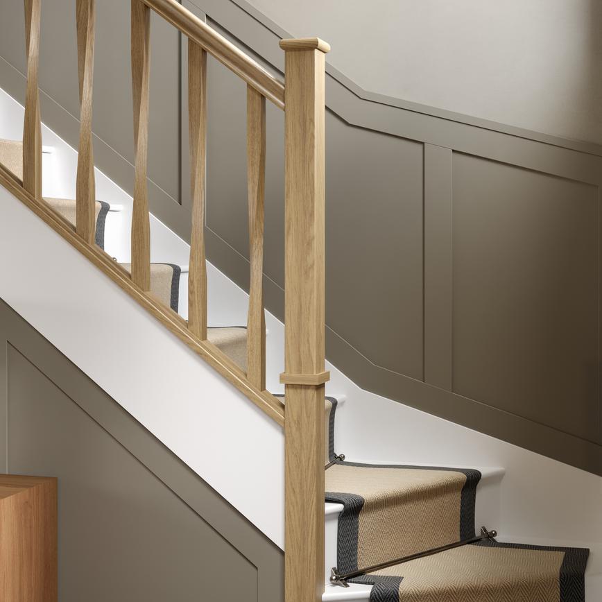 Howdens Oak Square Pegged Newel Post