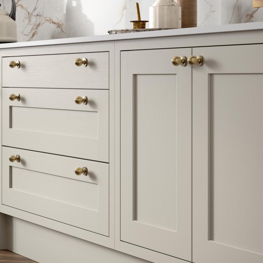 Ilfracombe Pebble DetailLifestyle Frontals