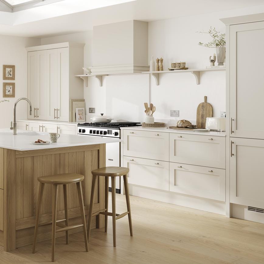 Chilcomb Linen And Oak Main Set Shot