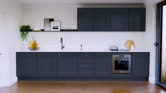 Chilcomb Inframe Navy Single Wall Kitchen