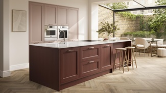 Elmbridge_EarthRed&AntiqueRose_Inframe_SetShot_Main_V1