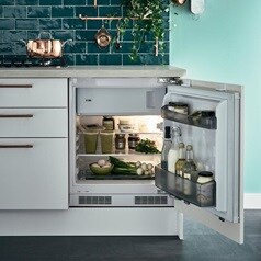 Lamona built-under integrated fridge