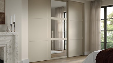 Howdens Shaker Pebble Panelled 914mm x 2225mm Sliding Wardrobe Door