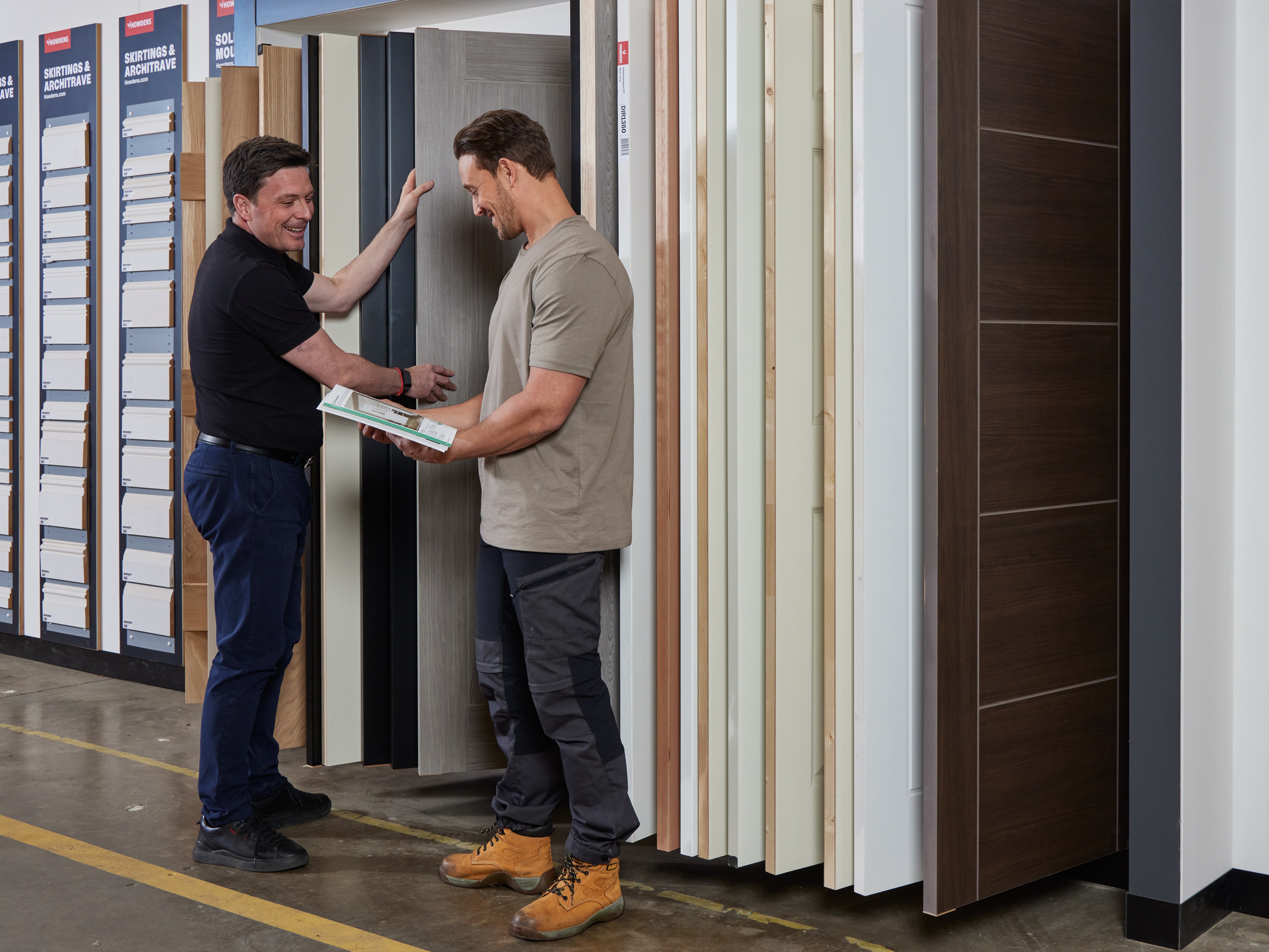 Builder with depot staff 4_3