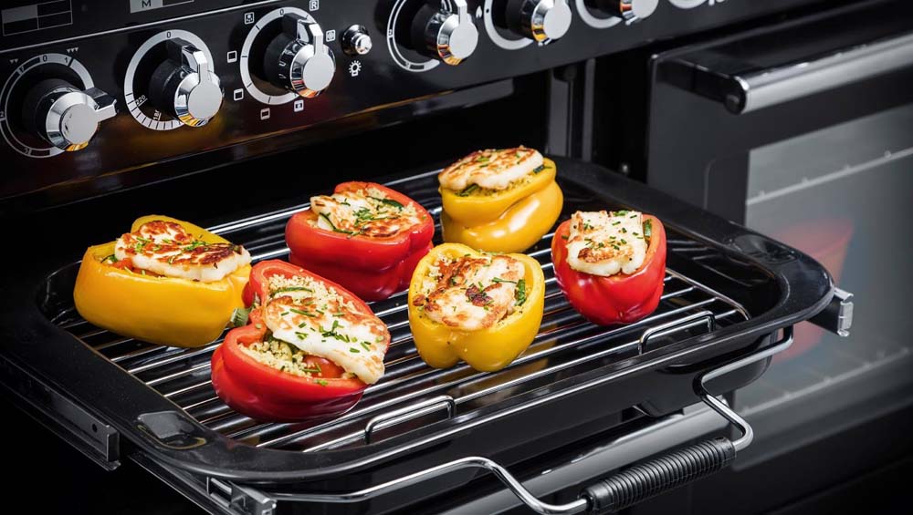 Rangemaster Cooker Features - Glide-out Grill