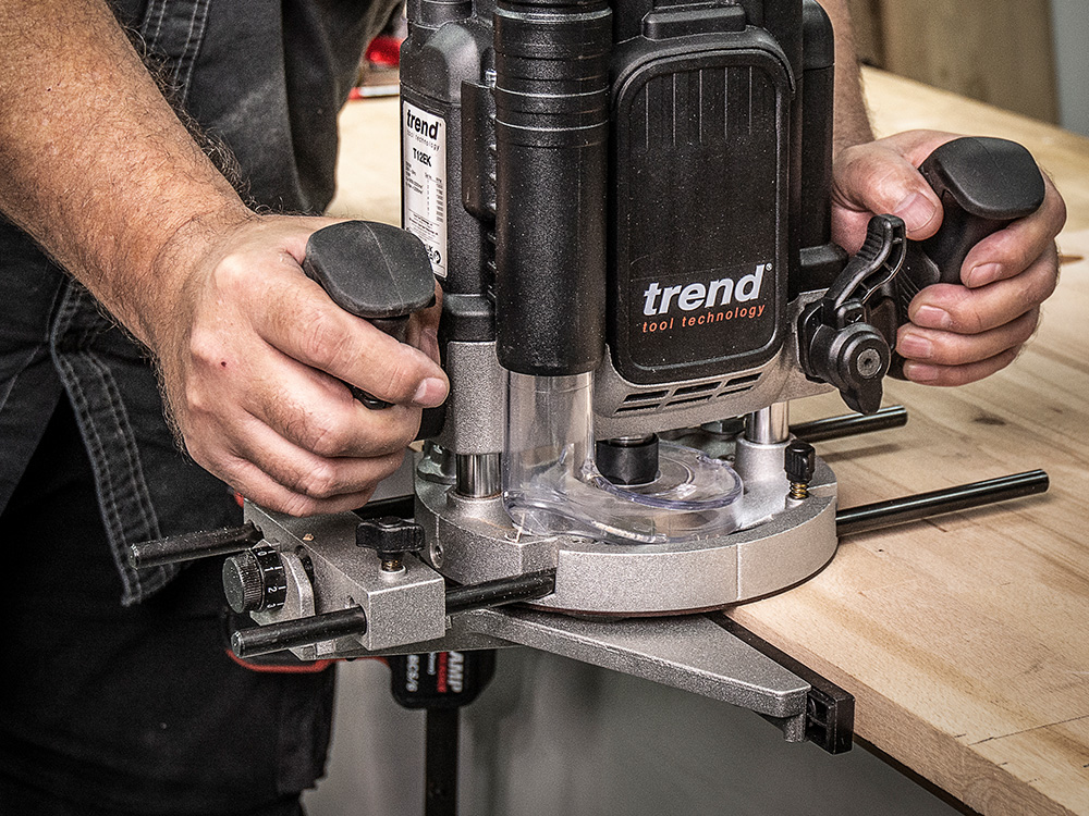 Trend tools router.