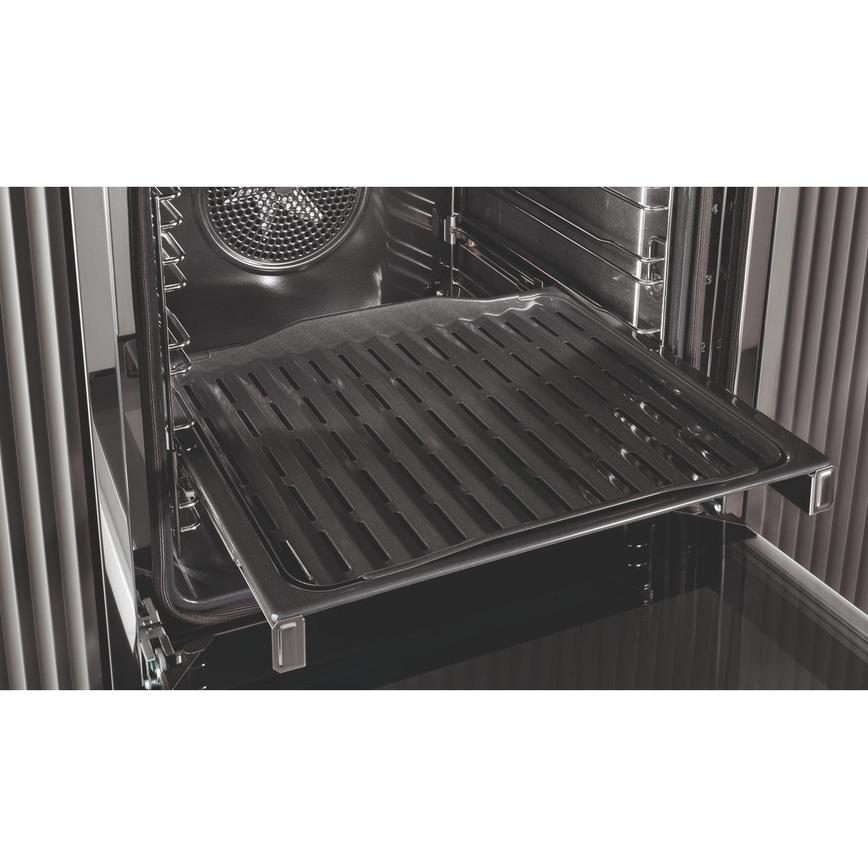 Miele H7260BP Built In Electric 60cm Stainless Steel Single Oven Telescopic Runner