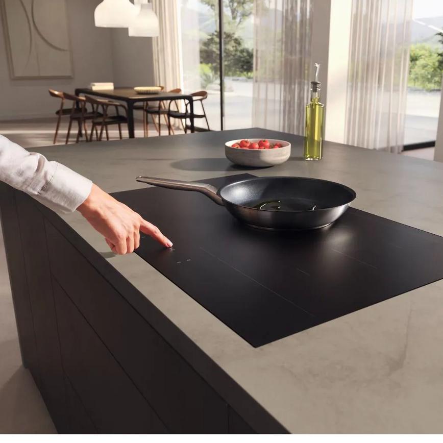 Miele Matt Blk 80cm 6 Zone Flex Ind Hob Control Panel