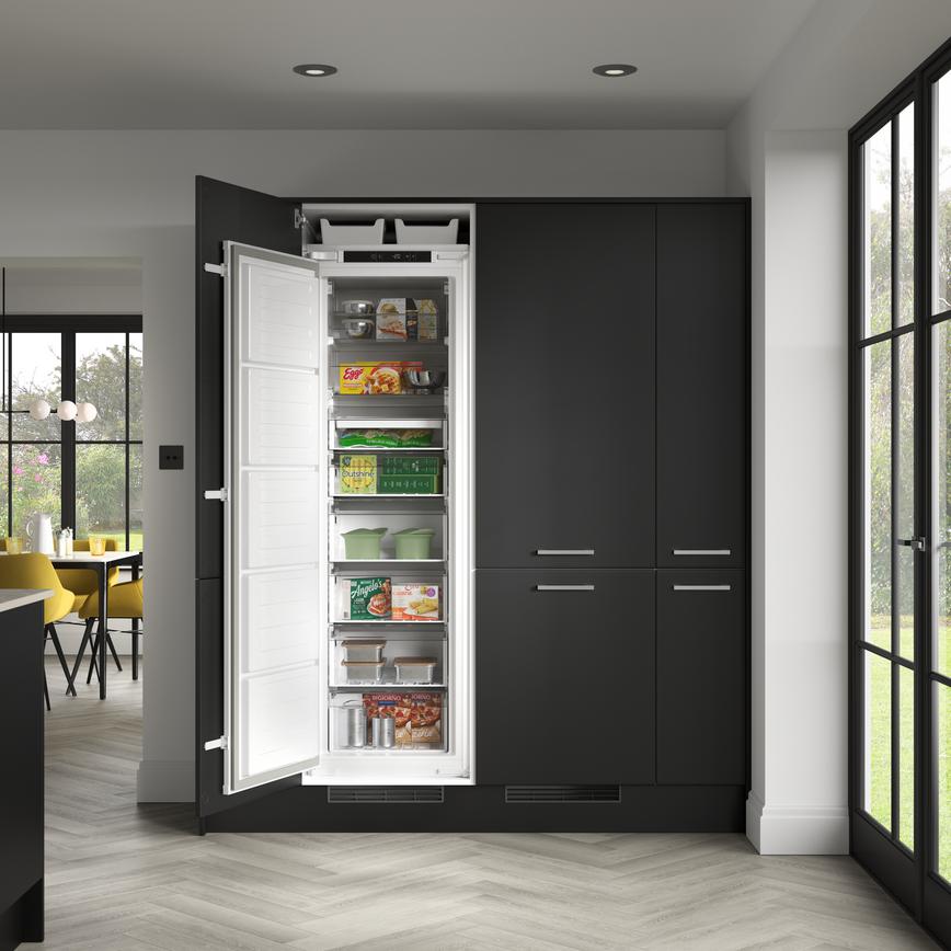 Lamona LAM6803 Integrated White Freezer