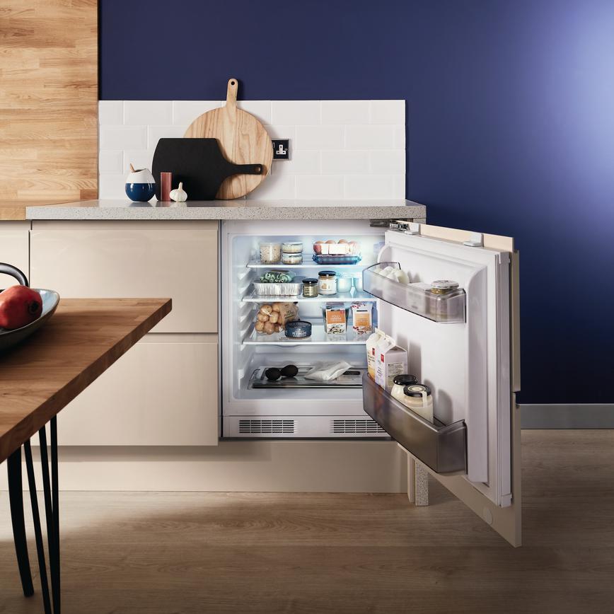 Lamona built-under integrated larder fridge