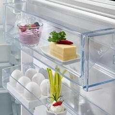 AEG OSC6N181ES Built In 70/30 White Fridge Freezer Door Storage