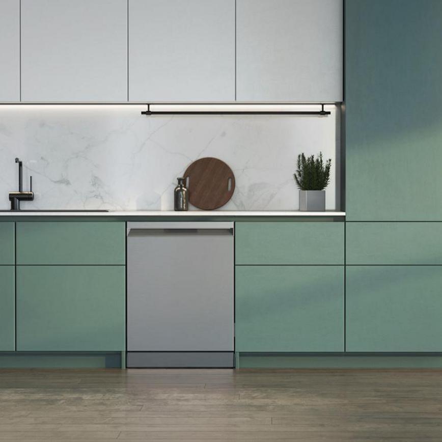 Samsung DW60BG830I00EU Integrated Dishwasher Front On Set Shot