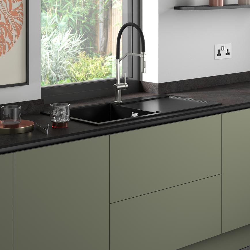 Lynstone Professional Tap Brushed Nickel Greenwich Reed Green