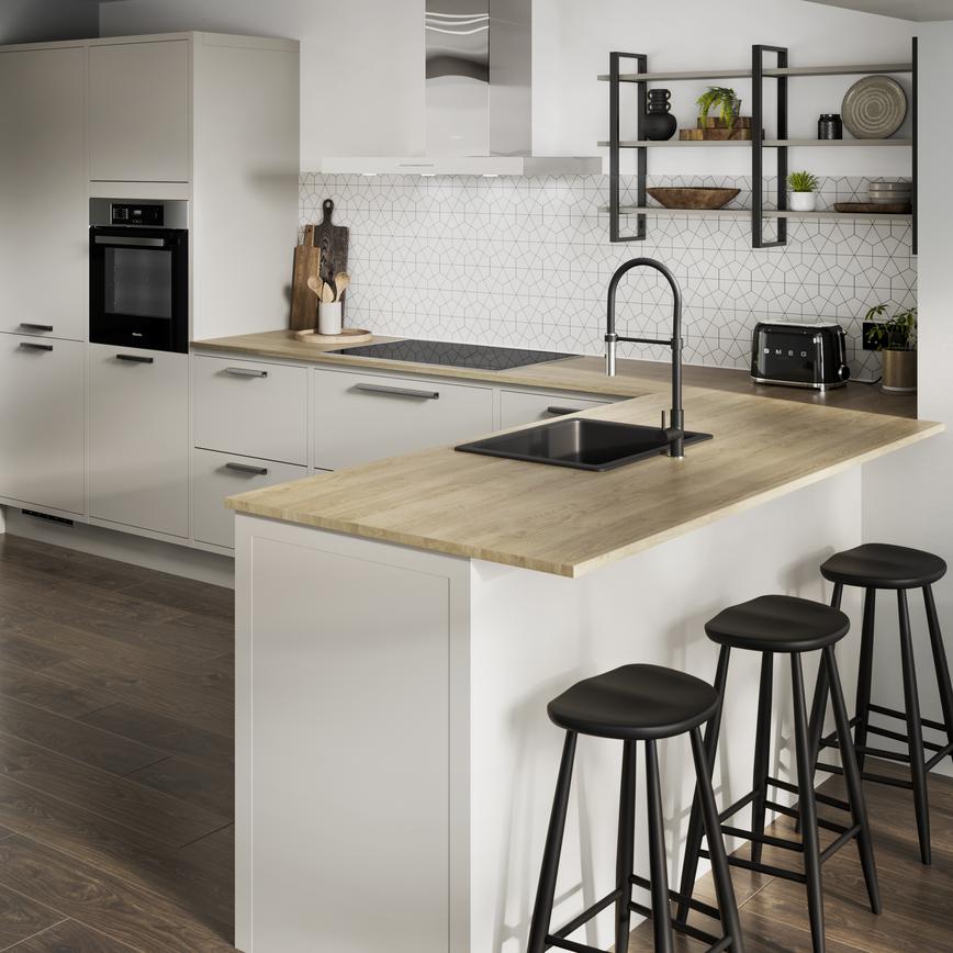 Howdens 3m x 22mm Square Edge VirgInia Oak Effect LamInate Worktop Hockley Super Matt In Sandstone Inframe Kitchen