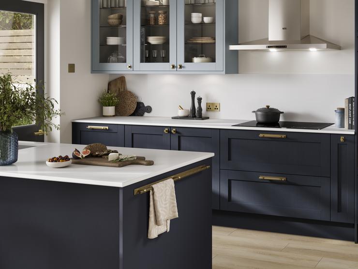 Iconic White Quartz 20mm Worktop Set Shot