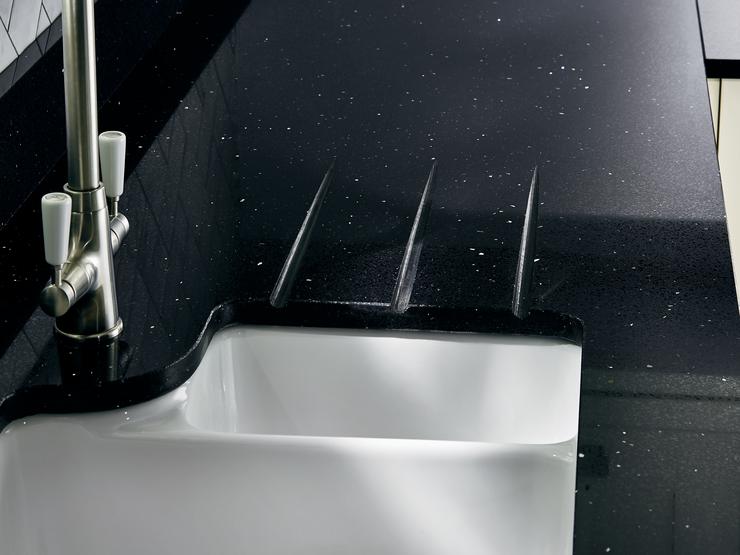 Black Mirror Chip Quartz Worktop & Flooring