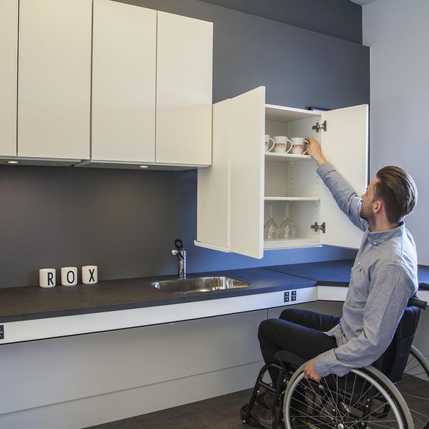 Ropox Lowering Wall Bracket Cameo