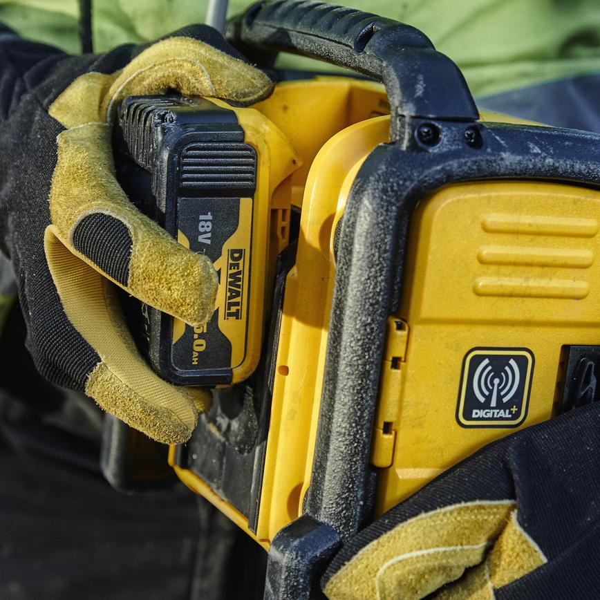 DeWalt DCR020-GB XR Compact Digital Radio Battery Installation