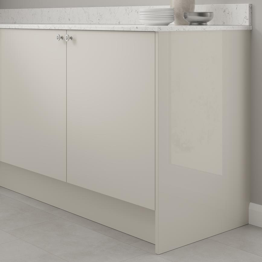 Greenwich Gloss Porcelain 2.75m x 165mm x 15mm Plinth