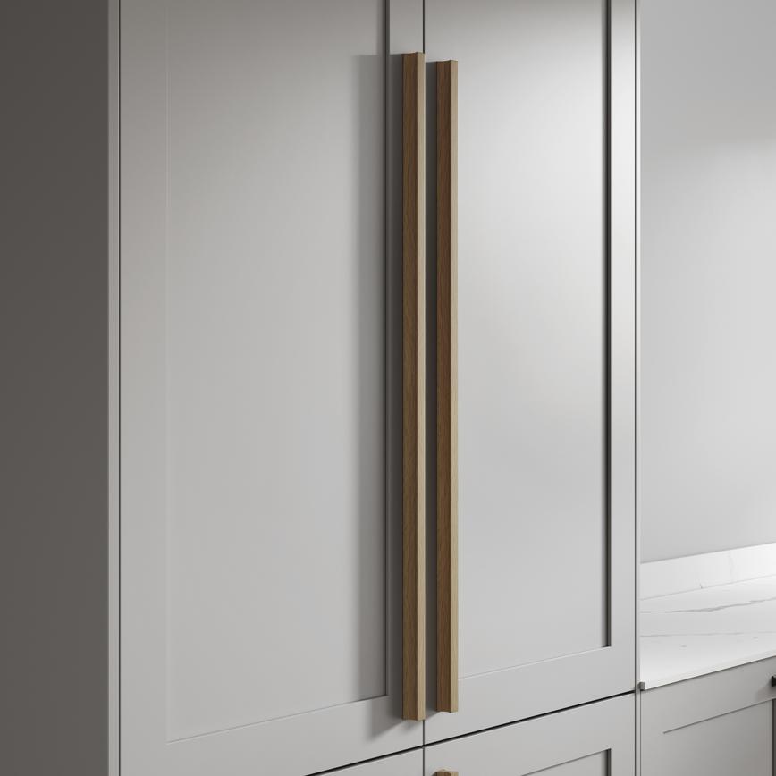 Reed Lacquered Oak Mounted Trim Bar Cupboard Handle 900mm
