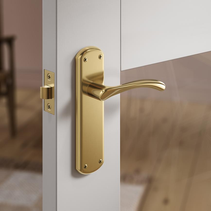 Fuller and Forge Garda Polished Brass Lever on Backplate Latch Door Handle Pair Situational Image