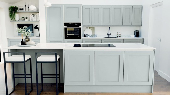 Chilcomb Seafoam Handleless EKES Set Shot Island