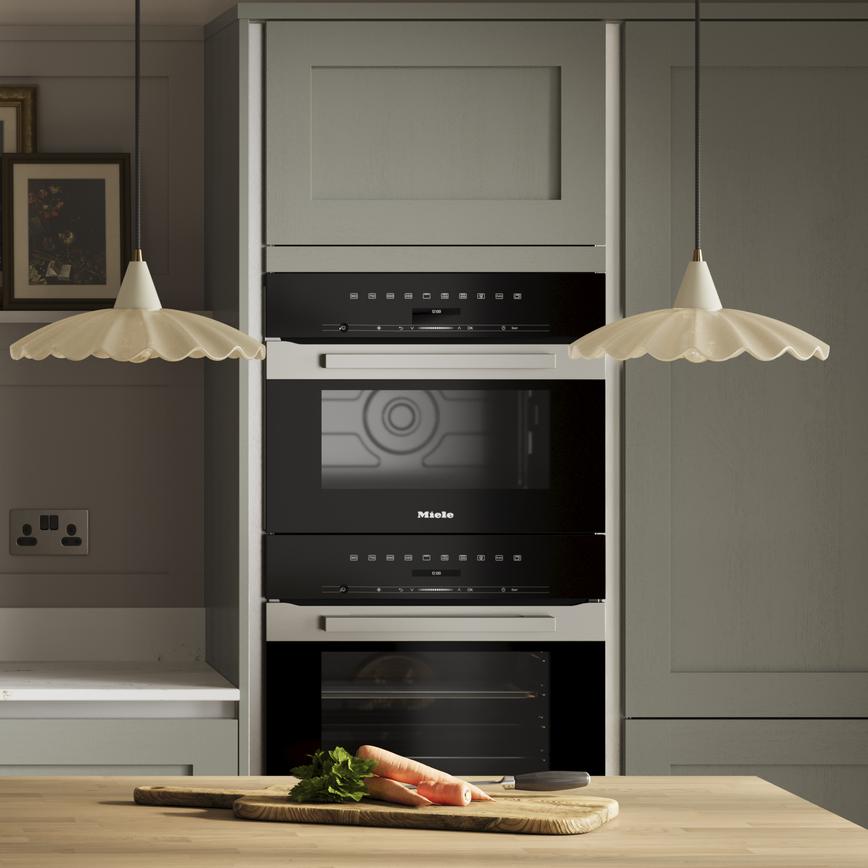 Chilcomb Estate Green Handleless Appliences