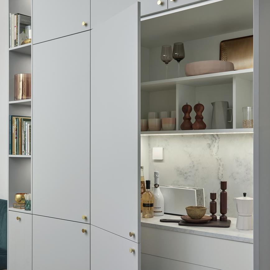 Hockley Super Matt Dove Grey Tower Units