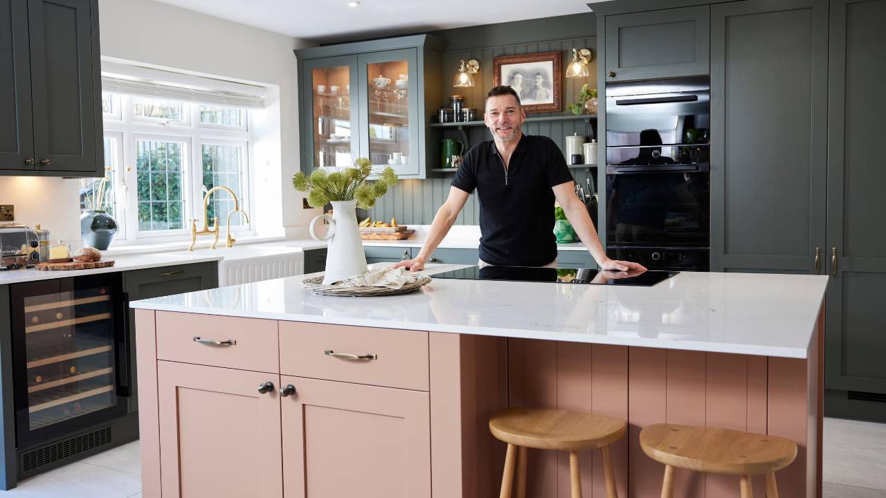 Freds Lamona Kitchen