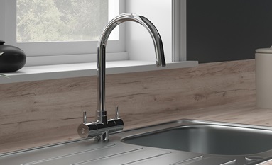 2153-BOB-TAP3545_RienzaChromeTap-16_9