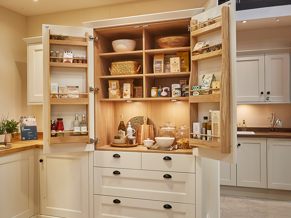 Kitchen cabinet storage - Larders